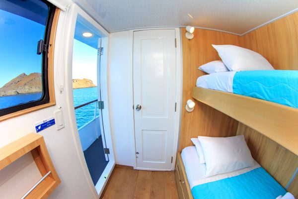 Aqua upperdeck twin cabin2