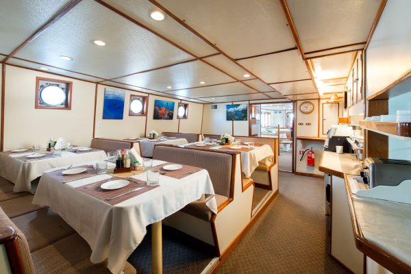 Sea Hunter diningroom