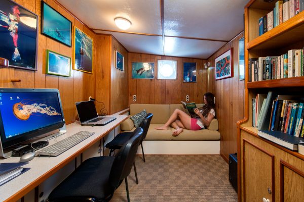 Sea Hunter studyroom