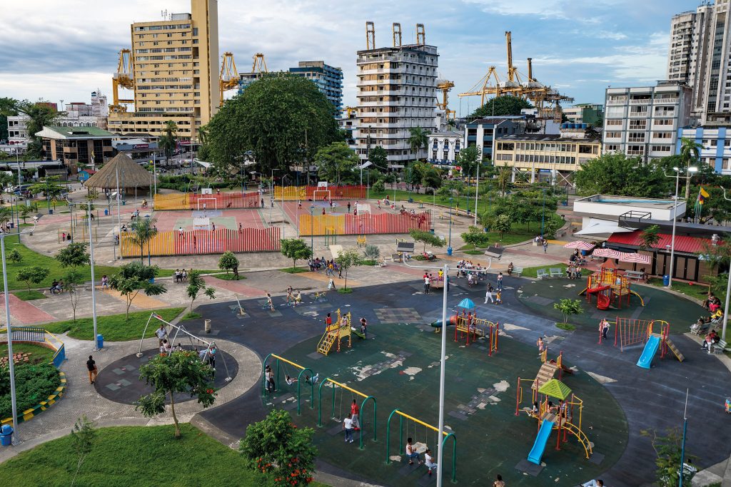 Buenaventura Spielplatz Marina