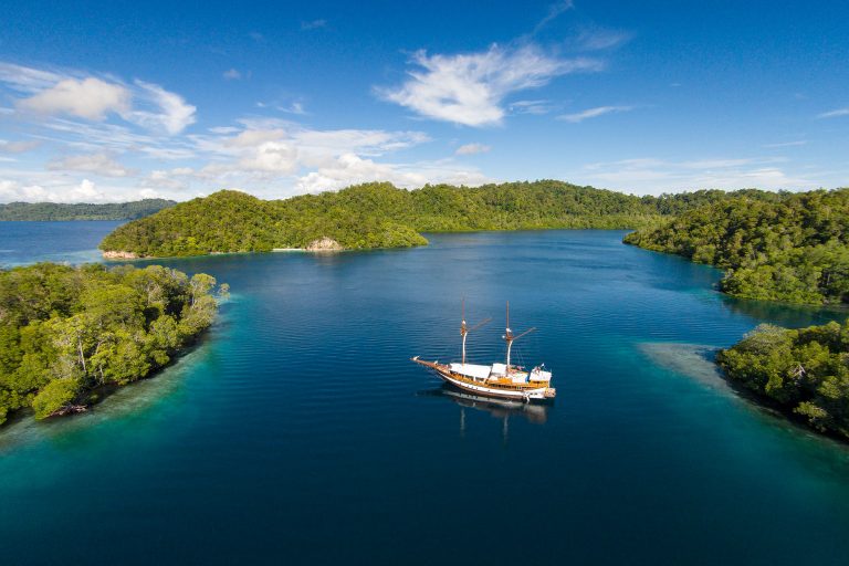 Tauchsafari Wellenreng “Lembeh / Raja”